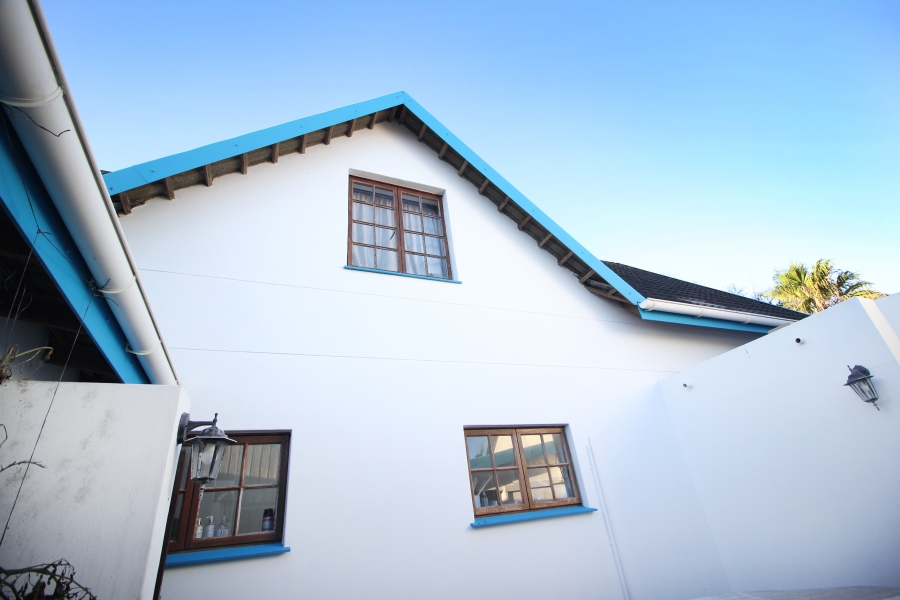3 Bedroom Property for Sale in Heiderand Western Cape
